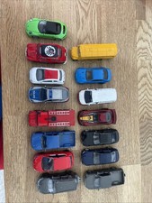 15 Spielzeug Autos - Metall