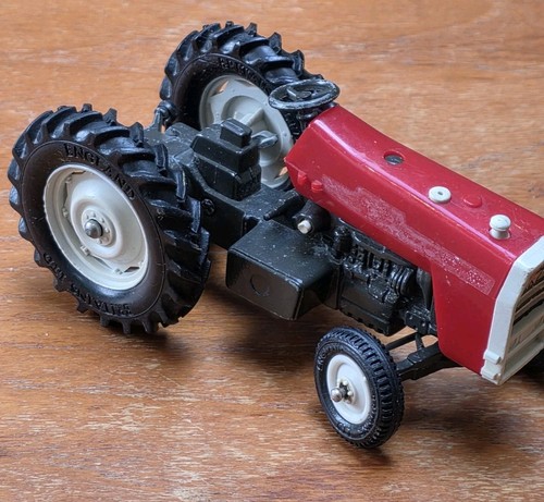 Britains farm massey - britains,