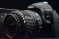 [US-Pflicht bezahlt] Nikon D5000 digitale Spiegelreflexkamera 12,3 MP mit Obj...