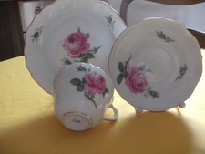 MEISSEN 2 Kaffeegedecke 3-teilig rote Rose um 1924-30 Pfeifer-Zeit