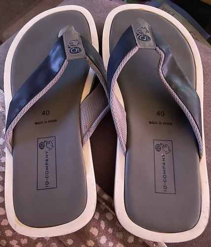 Company flip flops - iq, 2