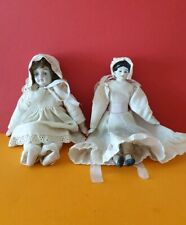 Zwei alte Biskuitporzellan