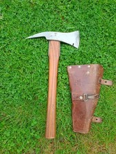  Altes Feuerwehrbeil. Feuerwehr-Axt. Schweizer Armee. TOMAHAWK.Mit Lederscheide
