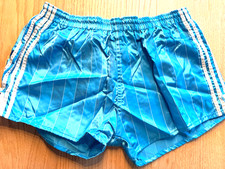Adidas Glanz Nylon Shorts türkisblau gestreift, Gr. 4