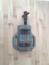 Kleiner Maschinen Schraubstock gebraucht gut erhalten 120mm lang
