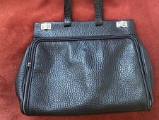 VOI Edle Ledertasche VOI Schwarz