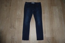 Qs by Oliver Catie W44 L34