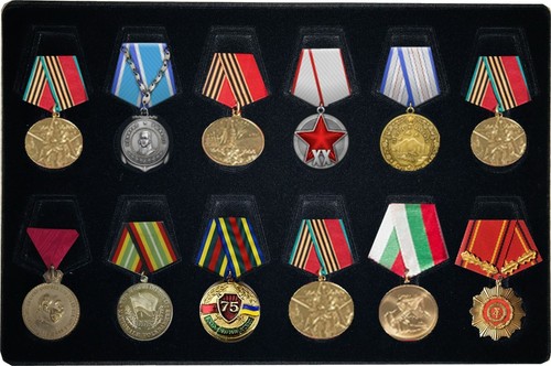 Sammelkoffer-Militaria-LOOK-Gi