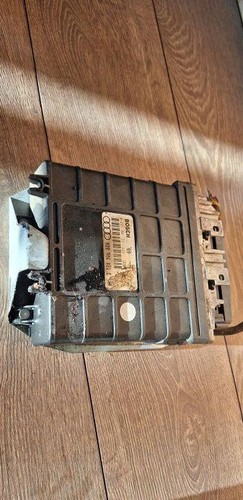 Audi s2 b4 - 80,