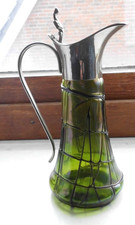 Alte grünlich getöntes