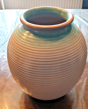 Vase, dekorative im Art Deco