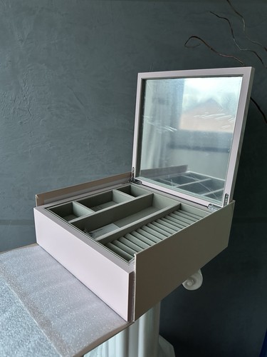 Pandora jewelry box - pandora,