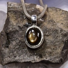 Schwarzer Stern Saphir Anhänger, 925er Silber, Edelsteinanhänger (15223)