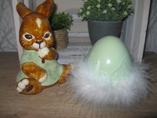 Osterhase Hasendame mit passendem Oster Ei, 16 und 11 cm hoch,  aus  Keramik