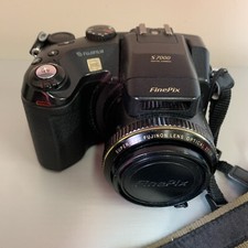 FujiFilm FinePix S7000 6.3MP