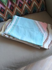 Konvolut versch. handgestickte