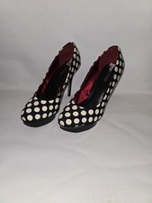 Getragene High Heels