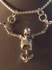 Halskette in Silber Skelett Torso hängend schön und auffällig Gothic Biker Rock