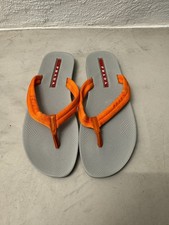 Prada grey rubber flip flops - grey,