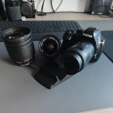Pentax K-500 SR mit  Pentax-F 80-200mm 2weitere Objektive. Bitte Lesen !!!