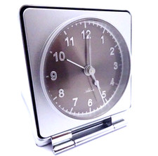 Atlanta Wecker Quarz Analog Alarm Reisewecker im Metall Klappetui 1116
