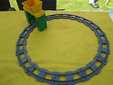 Duplo  -  Schienenkreis + 9 Kurven für die Eisenbahn mit Verladestation 