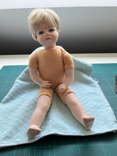Porzellanpuppen junge aus - junge,