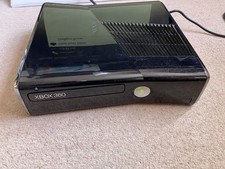 XBOX 360 SLIM Konsole 250GB und Kinect Sensor