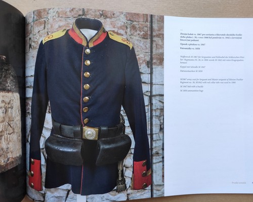 Ausstellungskatalog schätze - -,
