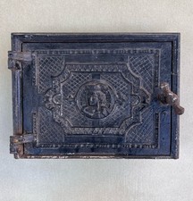 Ofentür Gusseisen Antik mit Renaissancemotiv 19. Jahrhundert Gründerzeit