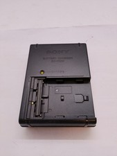 original Sony Ladegerät BC-VM10 für Kamera Akku NP-FM500H (B93)