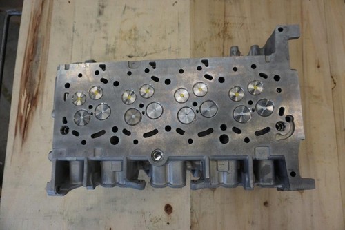 Zylinderkopf mit ventile - mit, ford