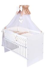 Babybett T1 mit 11-tlg Komplett-Set Bettwäsche Matratze Nestchen cremig Neu