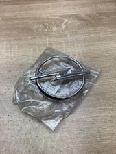 9196806   Manufacturer badge