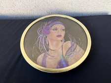 Runder Rahmen - Art Deco Frau