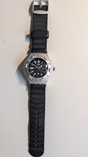 Swatch Irony Scuba 200 Schwarz 