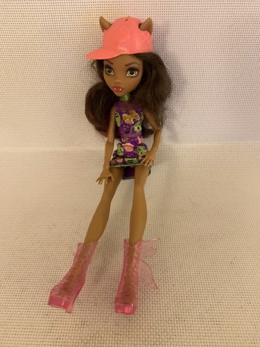 Monster high school - monster, clawdeen