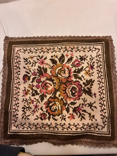 Vintage-Gobelin-Deckchen