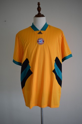 Bayern münchen 2022 - münchen, gold