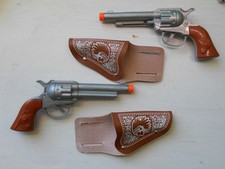 2x Cowboy Sheriff Pistole