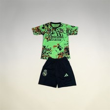 Real Madrid, Kinder Trikotset