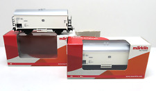 2 gleiche Kühlwagen