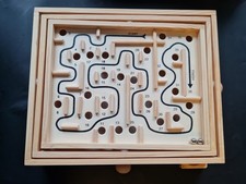 Labyrinth-Geschicklichkeitsspiel - 8-99 Jahre - Echtholz - Spiel m. 2 Kugeln