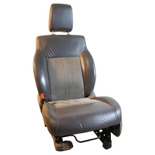 Jeep Cherokee KJ Fahrersitz