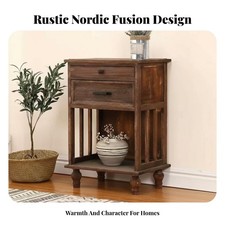 Nachtkommode mit Rattankorb