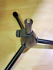 X 1 x K&M Bassdrum Mikrostativ