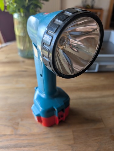 Makita ml120 akku leuchte - ml120, 12v