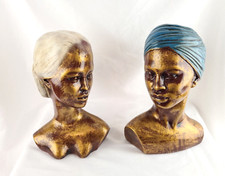 Zwei sehr dekorative ältere