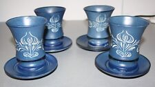 4 Kaffeebecher und Untere Keramik, Handarbeit 1981 blau m. weißer Zwiebelpflanze