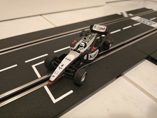 CARRERA Digital 132 F1 McLaren-Mercedes MP4/17 Kimi Räikkönen (30271)